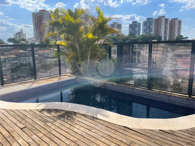 Cobertura à venda com 4 quartos, sendo 3 suítes, no condomínio Residencial Belvedere DO Ch