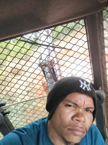 Operador e motorista a disposição pra trabalhar em diária.