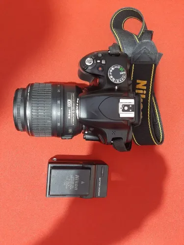Vendo Câmara Nikon D3200 