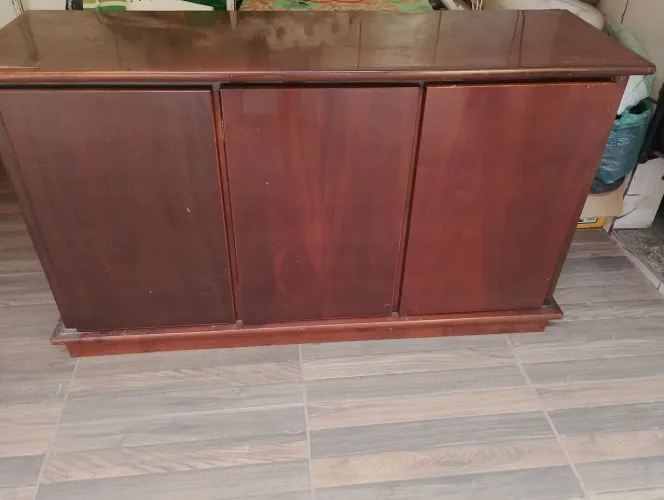 Buffet de madeira antigo 50 anos