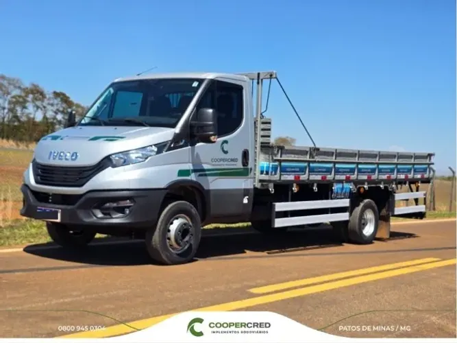 Caminhão Iveco Daily 65 Cs 2023 Apenas 38.000 Km Rodados