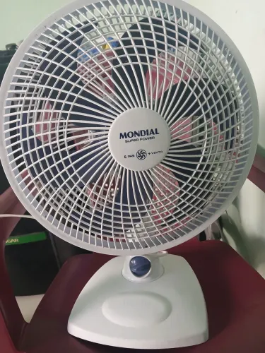 Ventiladores pra vender logo funcionado perfeitamente bem conservado