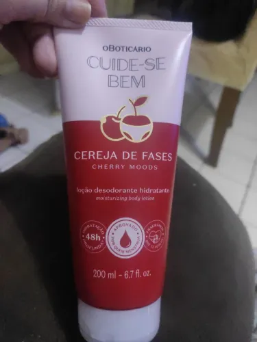 Hidratante cereja de fases lacrado