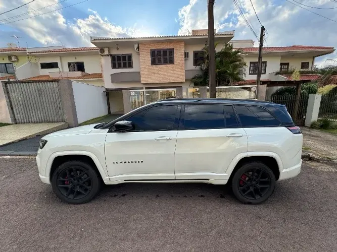 Jeep Commander Black Hurricane 2.0 4X4 TB AUT 2025