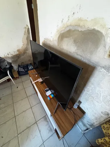 TV TCL - 50 P