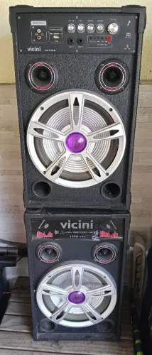 Caixa de som amplificada 