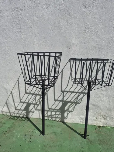 Lixeira para calçada