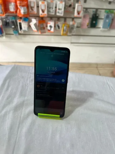 Celular moto e7 64GB