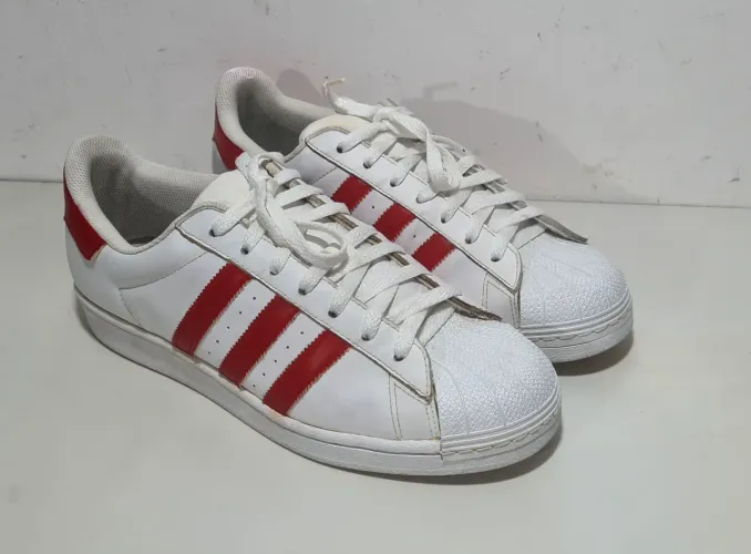 Tênis adidas superstar 41