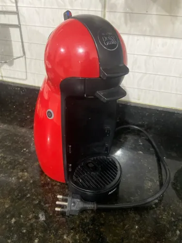 Cafeteira Nescafé Dolce Gusto 
