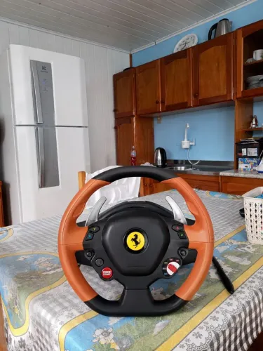 Volante gamer Ferrari 