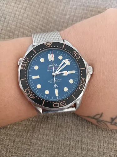 Relogio Omega Seamaster Diver 300M "007 Edition