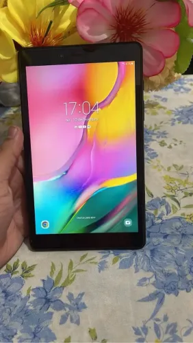 Tablet A8 Samsung Capa + Película de Vidro 32GB , Pega Chip acompanha Fone + Carregador