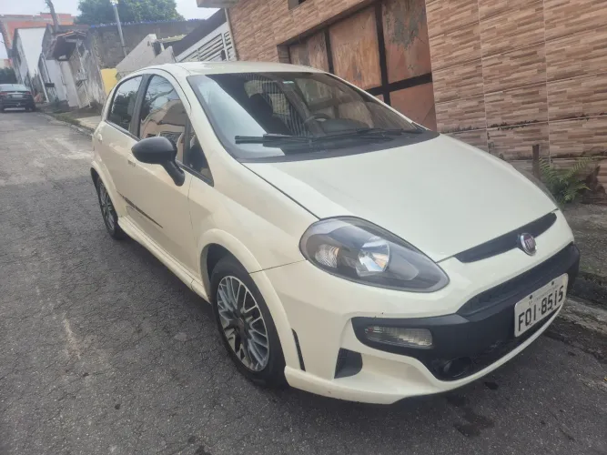Fiat Punto Blackmotion 1.8 Flex 16V 5P. 2015