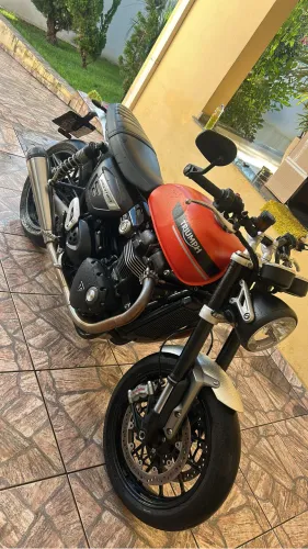 Speed Twin 1200