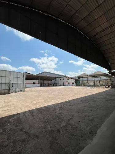 Alugo Galpao - Com Salas Escritório Bem localizado - a 30 metro da BR