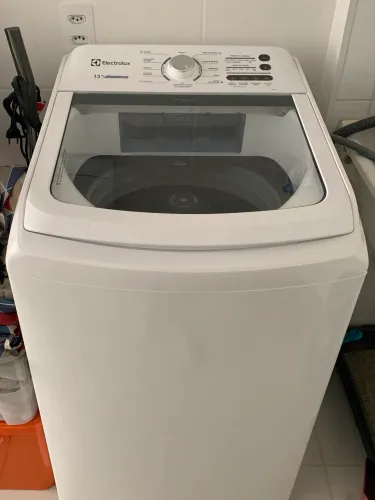 Máquina de Lavar Electrolux 13kg Branca Essential Care com Cesto Inox e Jet&Clean (LED13)