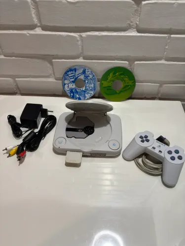 PlayStation 1, ps1, com controle original, memory card e jogos de brinde! Desbloqueado