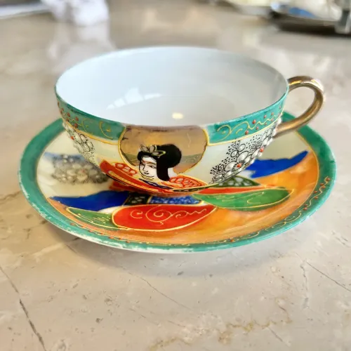 Porcelana Japonesa Eggshell Vintage - Xícara com Pires Pintada à Mão