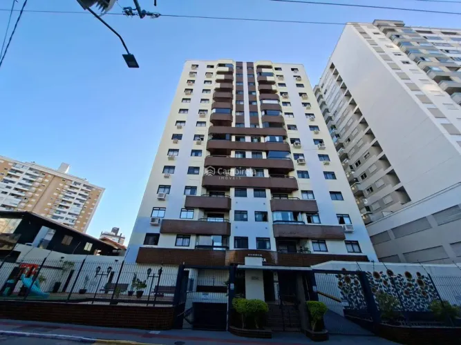 Apartamento à venda em Campinas - São José/SC.