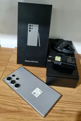 Samsung Galaxy S24 Ultra 256GB Cinza Titânio