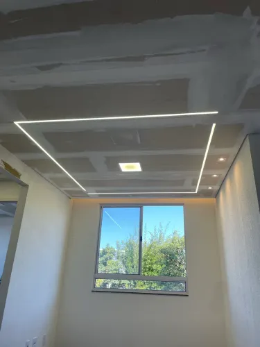 REBAIXAMENTO DE GESSO E PAREDE DRYWALL