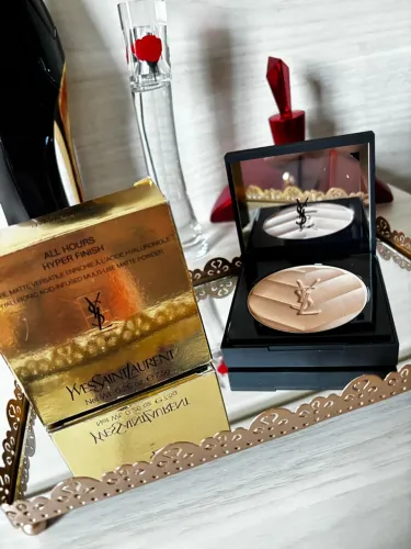 Pó compacto Ysl