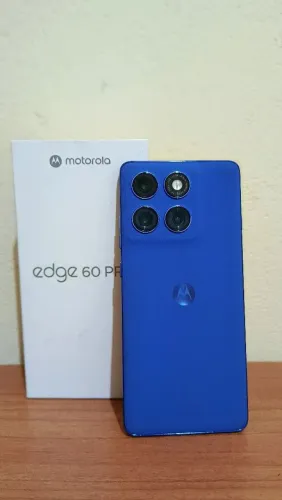 Motorola Edge 60 Pro 256GB 12GB RAM - Na Garantia