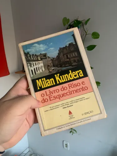 O Livro do Riso e do Esquecimento, Milan Kundera