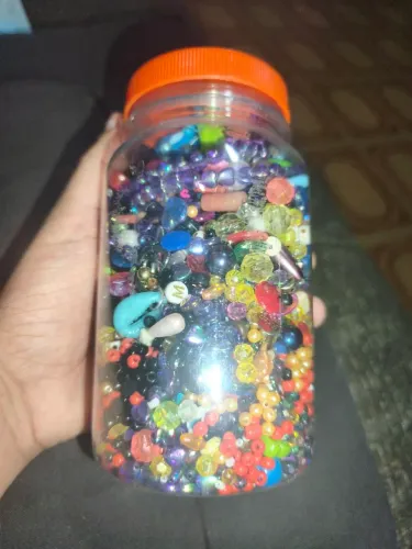 Pote de misangas misto ( unidade)