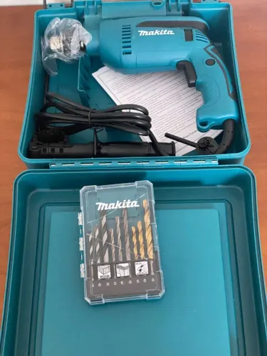 Furadeira Makita HP1640K 760W ORIGINAL - Kit Com Maleta e 9 Brocas - Nova 110V