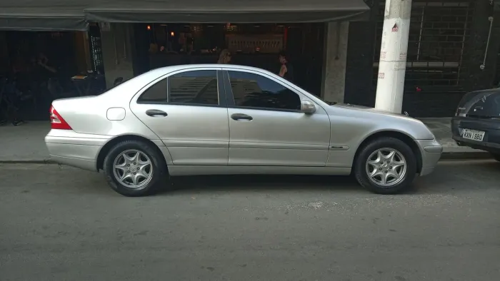 Mercedes-Benz C-180 Kompressor Classic 1.8 16V 143cv 2003