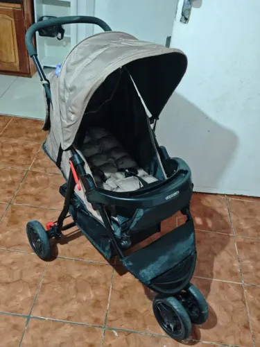 Carrinho de Bebê Cosco Kids Toffy 3 Rodas 0 a 15kg