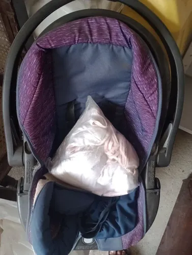 Carregando bebê