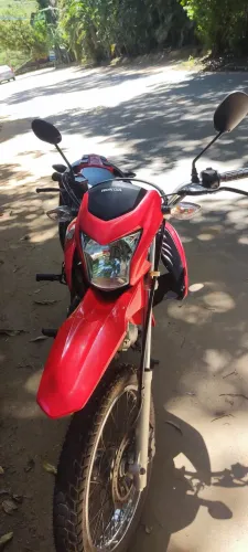 Vendo Bros 160. Moto de mulher!