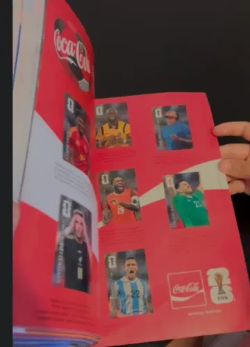 Figurinhas da coca da copa