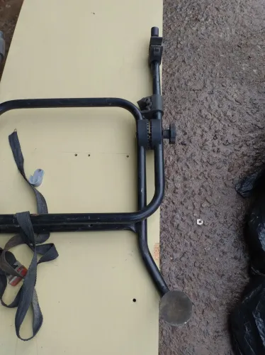 Suporte para transportar bicicleta em veículo