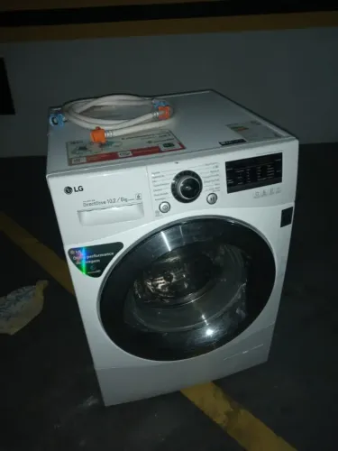 Vendo maquina de lavar Lava e seca inverter LG 10,2 6kg Leia