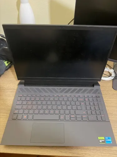 Dell G15 5530 I5 RTX 3050 +1TB de SSD 16GB de RAM