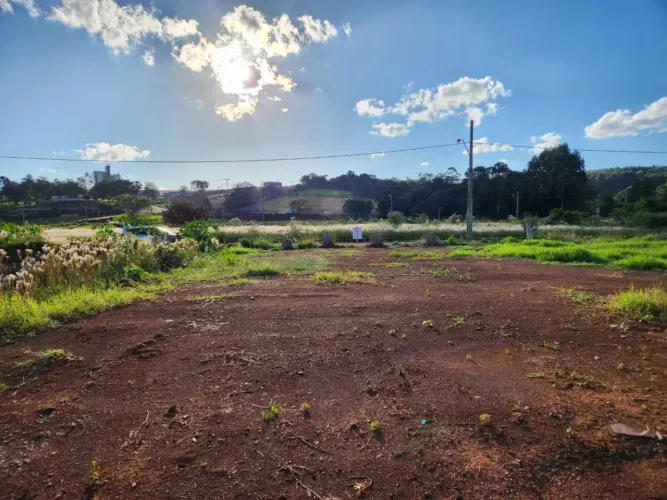 TERRENO NO LOTEAMENTO AVENIDA.