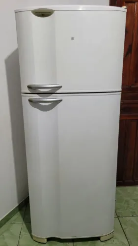 Geladeira electrolux 430L 