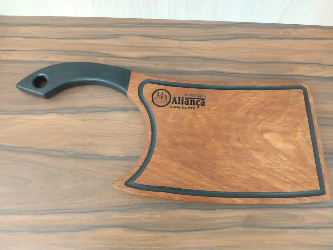Tábua personalizada, para cortes de carnes e frios.
