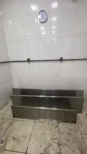 PRATELEIRAS DE INOX PARA COZINHA INDUSTRIAL - 3 UNIDADES