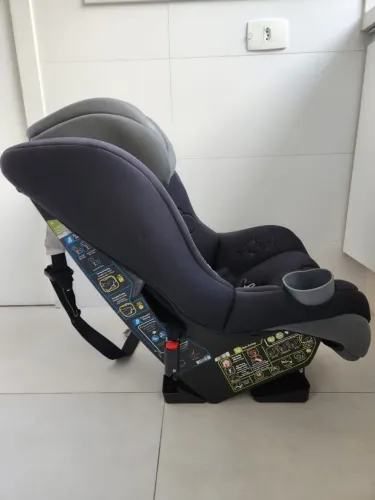 Cadeirinha automóvel