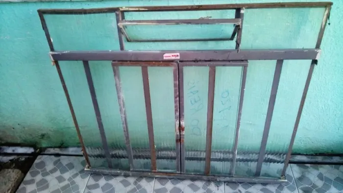 Janelas de ferro, robustas, diversos tamanhos