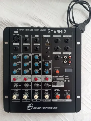 Mesa Starmix 4 Canais XLR P10 USB e RCA