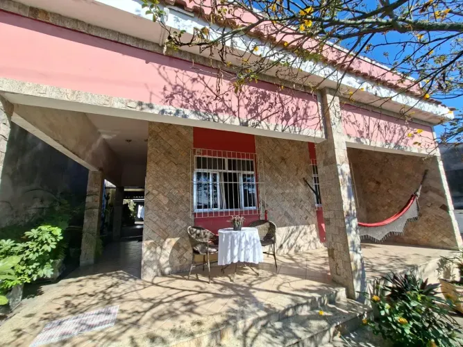 Imóvel para venda possui 96 metros quadrados com 3 quartos em Antonina - São Gonçalo - RJ