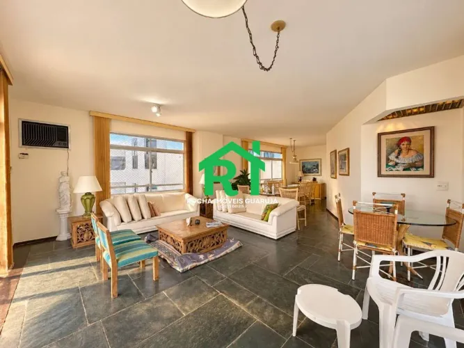Apartamento frente mar com 3 quartos (3 suítes), 2 vagas à venda em Pitangueiras, Guarujá.