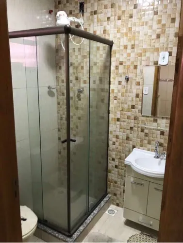 Alugo ou vendo na Pavuna 3 minutos do Metro 