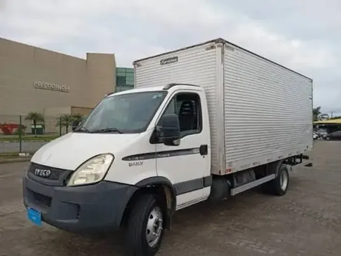 Frete , fretes , viagem e transporte ,.mudanças e mudanca em geral